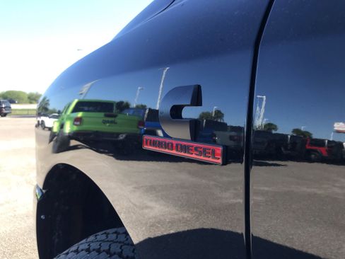 New 2025 RAM 2500 Laramie image 10