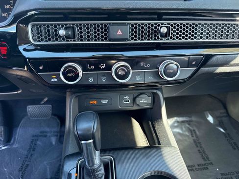 Used 2022 Honda Civic EX image 26