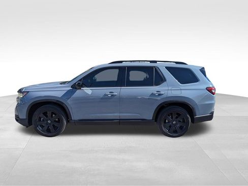 Used 2025 Honda Pilot Black Edition image 5