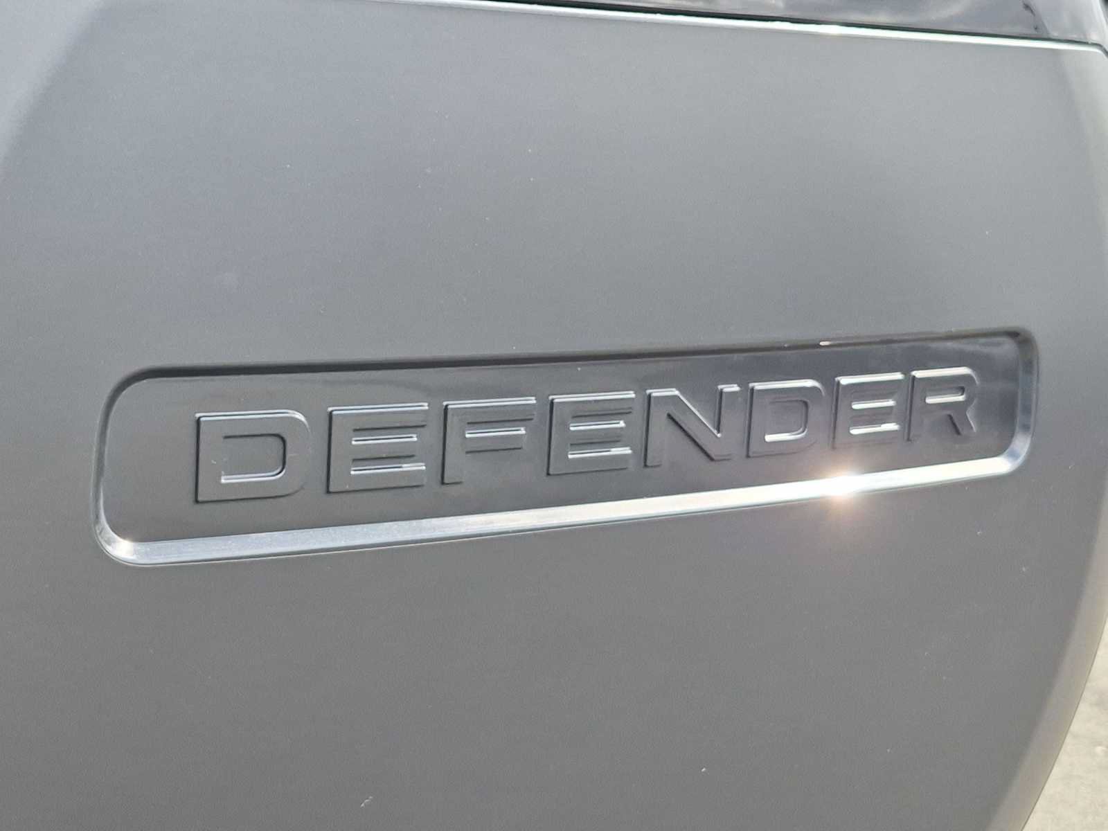 Used 2024 Land Rover Defender 110 Carpathian Edition AWD/4WD image 13