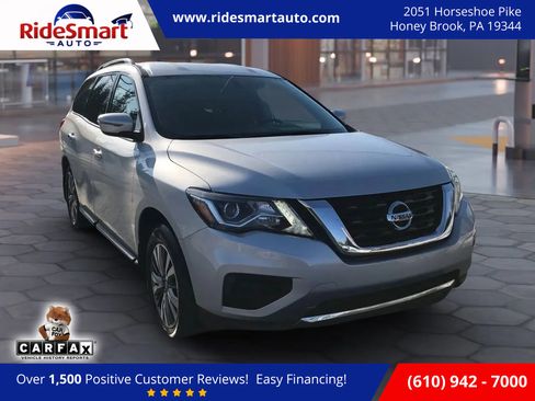 Used 2020 Nissan Pathfinder S image 1