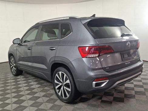 Used 2022 Volkswagen Taos SE w/ IQ.Drive SE Package image 7