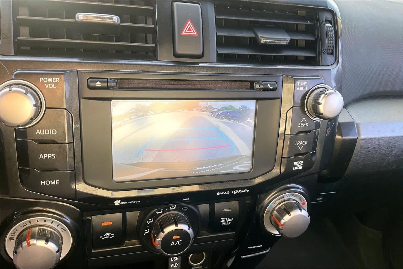 Used 2018 Toyota 4Runner TRD Off-Road Premium AWD/4WD image 27