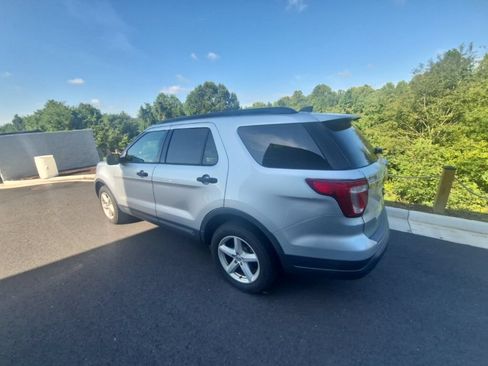 Used 2018 Ford Explorer 4WD image 5