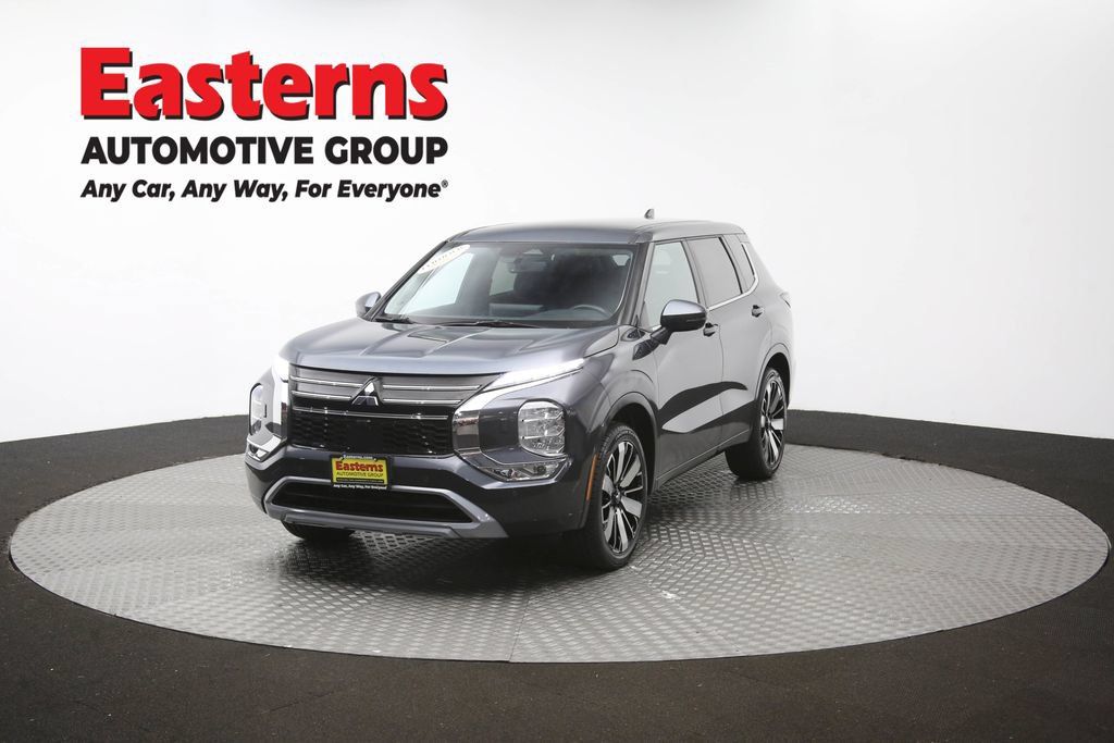 Used 2025 Mitsubishi Outlander SE AWD/4WD image 55
