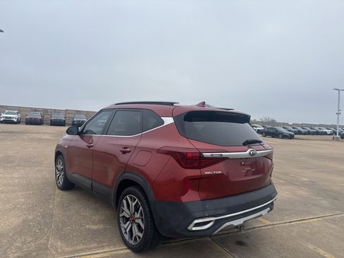 Used 2021 Kia Seltos S image 13