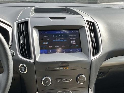 Used 2020 Ford Edge SEL image 15