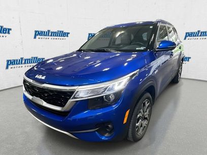 Used 2023 Kia Seltos EX