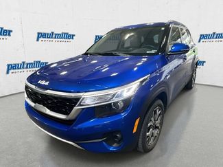 Used 2023 Kia Seltos EX AWD/4WD video 1