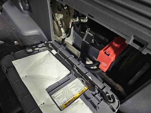 Used 2023 Toyota Sienna LE image 24