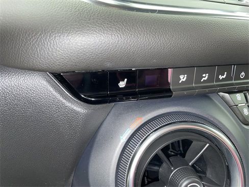 Certified 2023 Chevrolet Blazer LT image 30