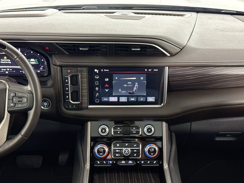 Used 2023 GMC Yukon XL Denali w/ Denali Reserve Package AWD/4WD image 14