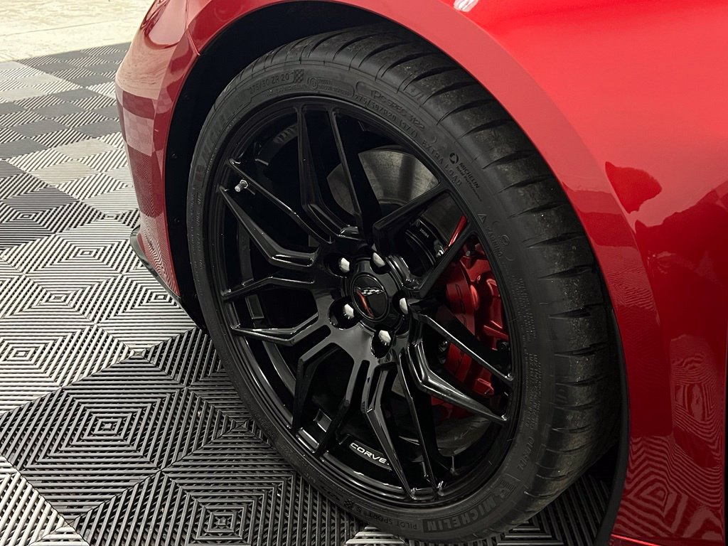 Used 2026 Chevrolet Corvette Z06 RWD image 9