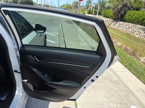 Used 2022 Honda Accord Sport image 18