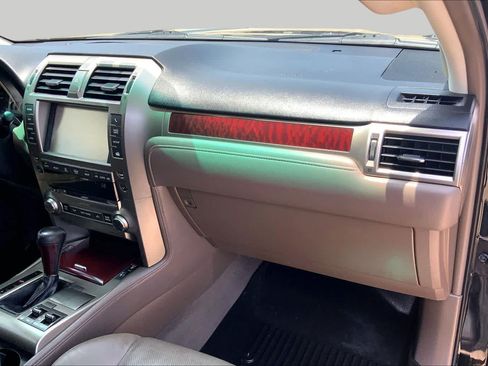 Used 2019 Lexus GX 460 Premium AWD/4WD image 19