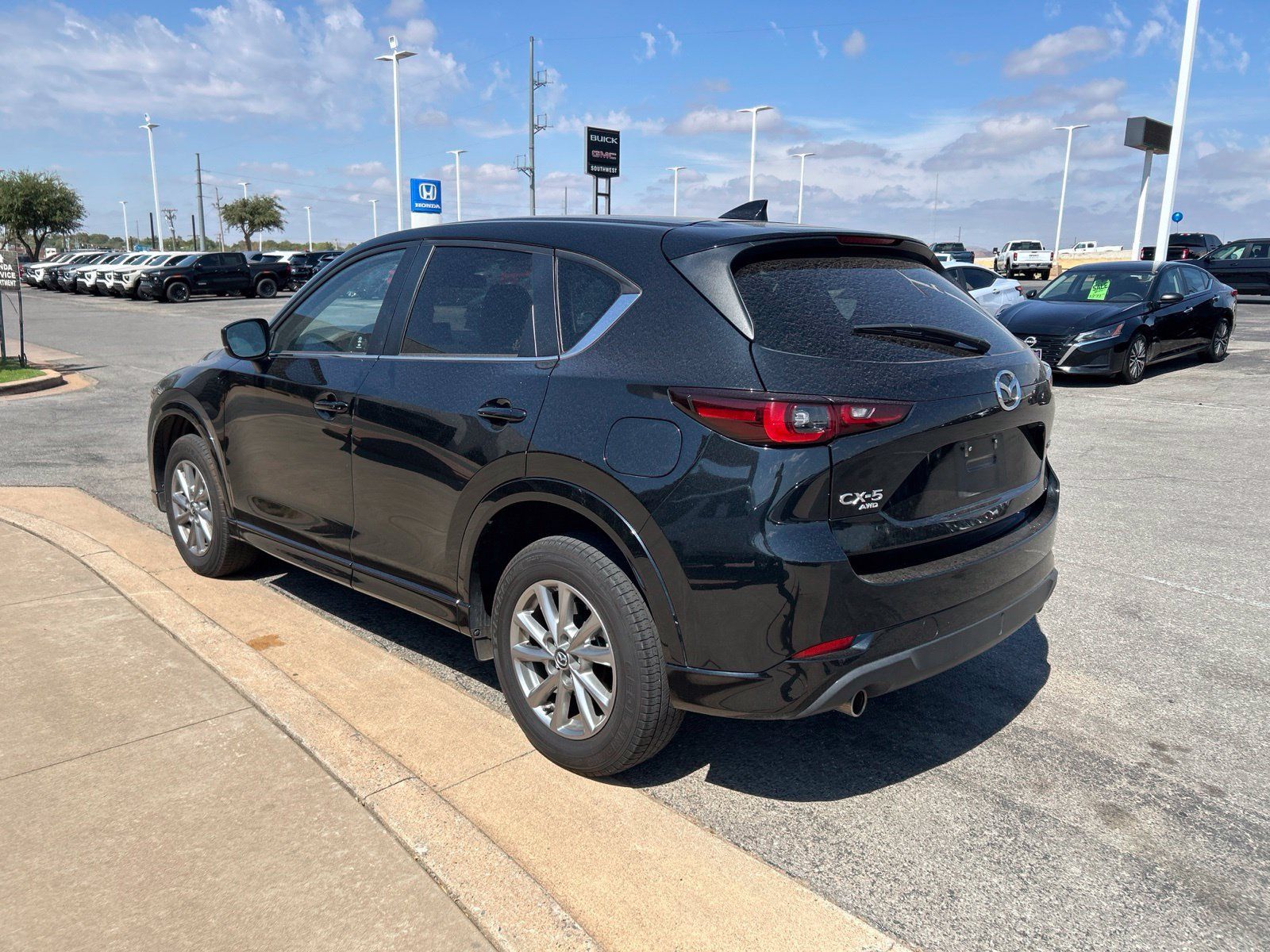 Used 2025 MAZDA CX-5 AWD 2.5 S w/ Select Package image 7