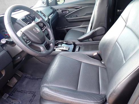 Used 2021 Honda Pilot Touring image 14