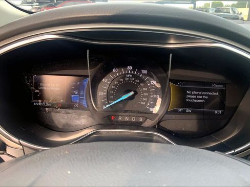 Used 2015 Ford Fusion SE w/ Equipment Group 202A FWD image 25