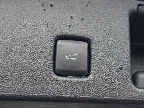 Used 2024 Ford Escape Active w/ Tech Pack #2 AWD/4WD image 11