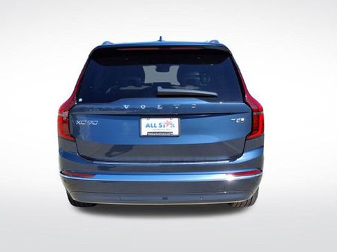 New 2026 Volvo XC90 T8 Plus w/ Protection Package Premier AWD/4WD image 6