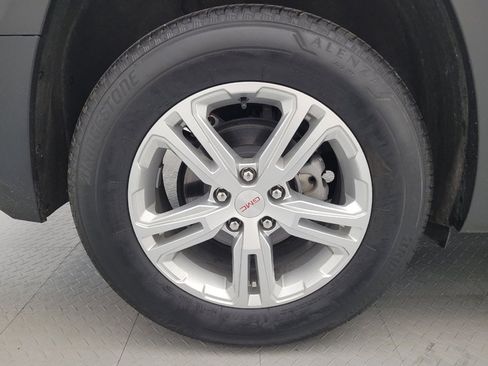 Used 2024 GMC Terrain SLE AWD/4WD image 31