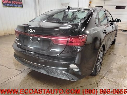 Used 2023 Kia Forte LXS image 6