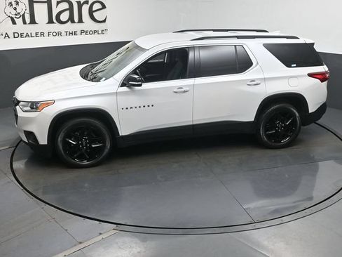Used 2020 Chevrolet Traverse LT FWD image 60