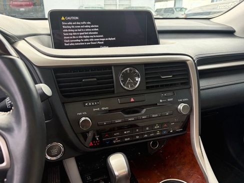 Used 2019 Lexus RX 350L AWD image 12