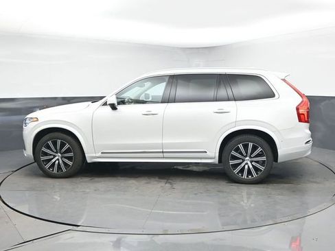 Used 2023 Volvo XC90 B5 Plus image 5
