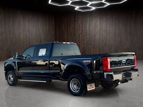 Used 2023 Ford F350 XLT AWD/4WD image 6