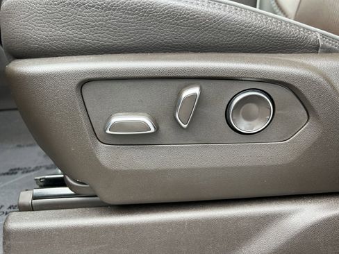 Used 2024 GMC Sierra 2500 Denali w/ Denali Reserve Package image 14