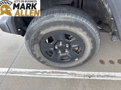 Used 2022 Jeep Gladiator Sport w/ Trailer Tow Package AWD/4WD image 7