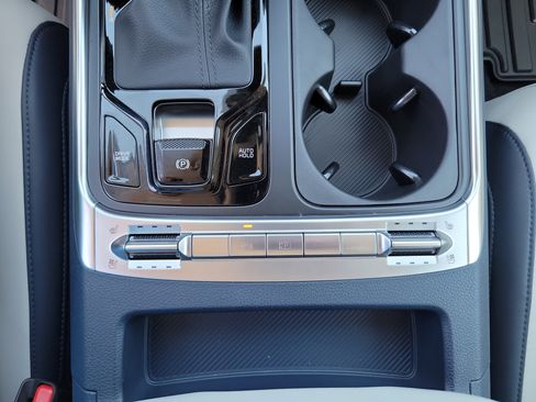 New 2026 Kia Carnival SX FWD image 17