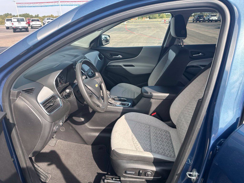Used 2024 Chevrolet Equinox LS w/ LS Convenience Package FWD image 6