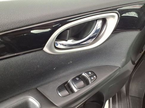 Used 2019 Nissan Sentra SV image 13