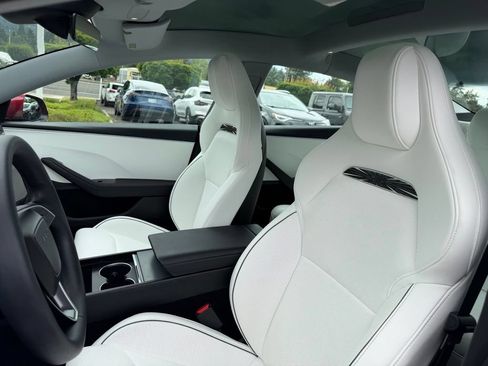 Used 2025 Tesla Model 3 Performance AWD/4WD image 15