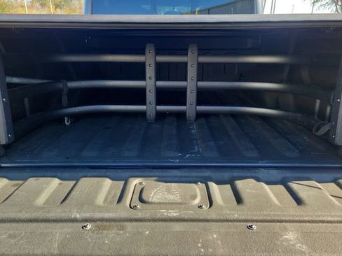 Used 2023 Jeep Gladiator Willys image 8