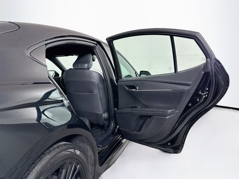 Used 2025 Toyota Camry SE FWD image 28