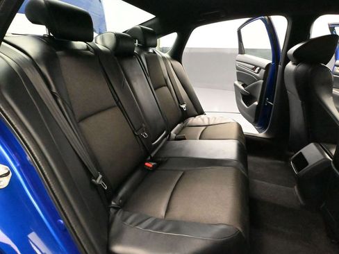 Used 2018 Honda Accord Sport image 38