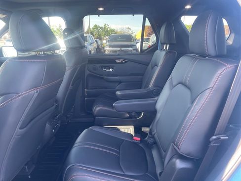 Used 2024 Honda Pilot TrailSport image 21