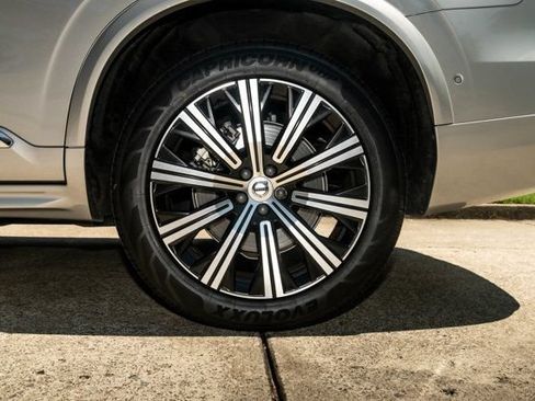 Used 2024 Volvo XC90 B6 Plus w/ Protection Package Premier AWD/4WD image 18