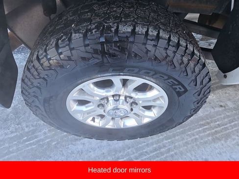 Used 2018 RAM 2500 Laramie w/ Convenience Group image 15