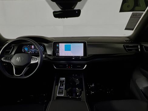 Used 2026 Volkswagen Atlas Cross Sport SE FWD image 29