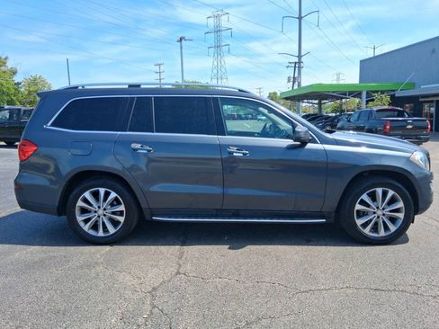 Used 2015 Mercedes-Benz GL 450 4MATIC w/ Driver Assistance Package image 4