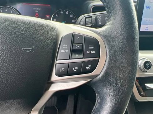 Used 2022 Ford Explorer XLT w/ Equipment Group 202A AWD/4WD image 15