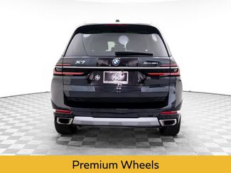 Used 2023 BMW X7 xDrive40i w/ Premium Package video 4