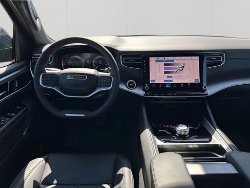 New 2026 Jeep Grand Wagoneer Limited AWD/4WD image 23