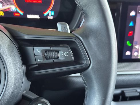 Certified 2026 Porsche Cayenne AWD/4WD image 29