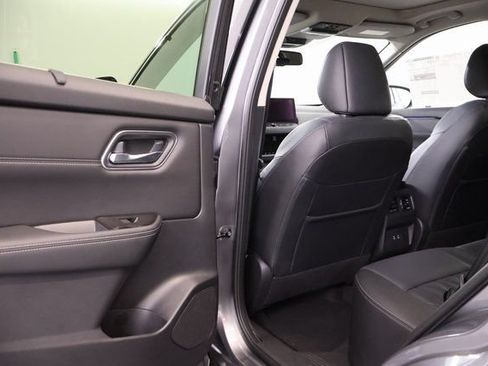 New 2026 Nissan Rogue Platinum AWD/4WD image 27