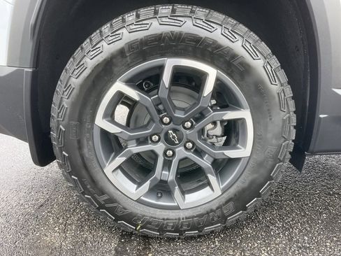 New 2026 Chevrolet Equinox ACTIV image 36